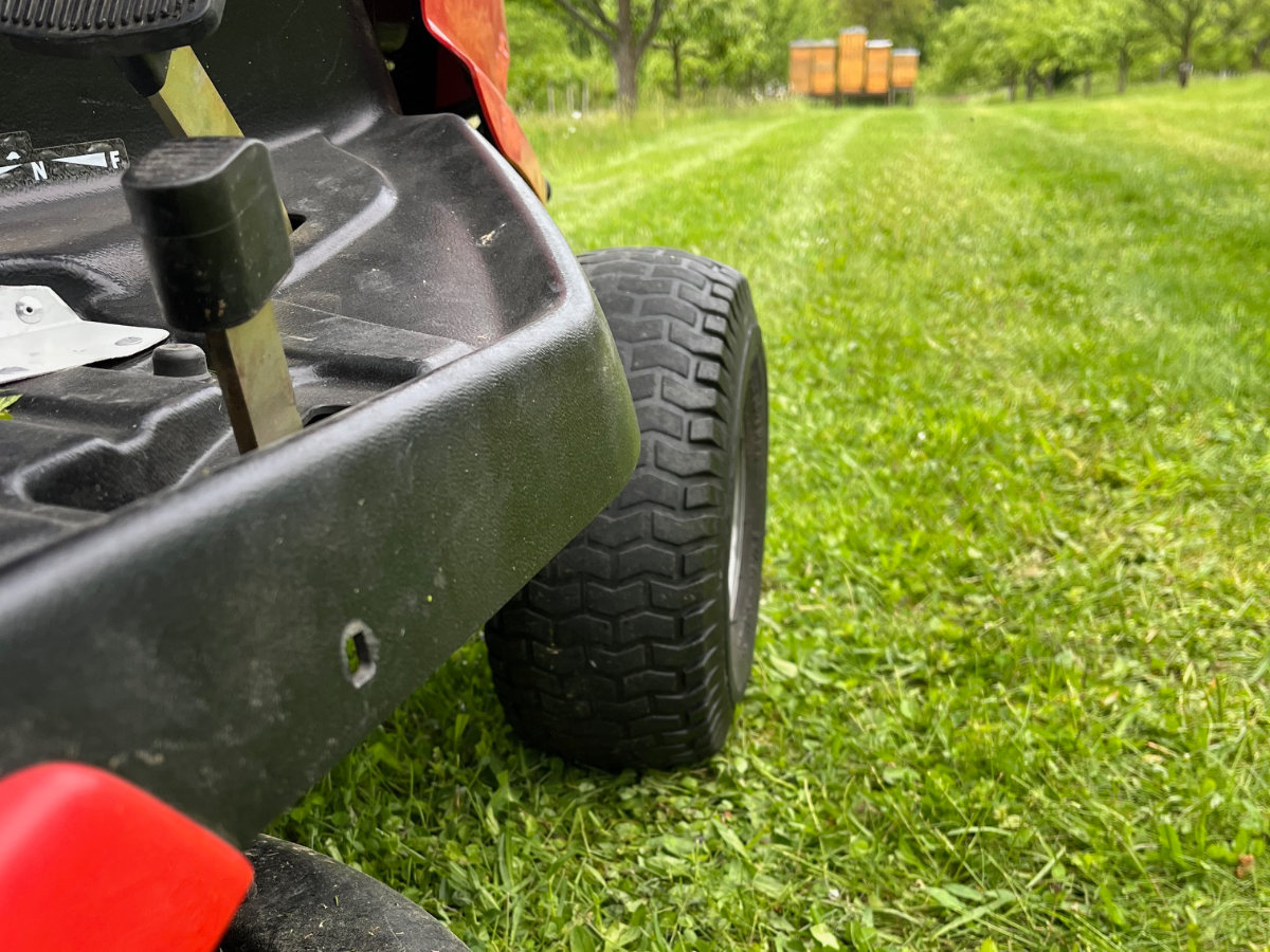 Sečení a vertikutace