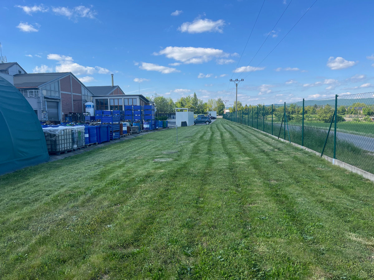 Precizní sečení trávy